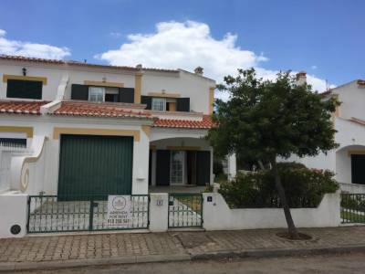 Prestige for Home - Moradia T3 com Jardim, Churrasco e Estacionamento