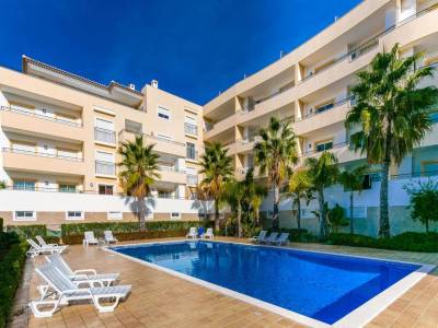 A05 - Luxury 1 Bed Fully Equipped with Pool