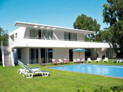Montes de Alvor Villa Sleeps 6 Pool Air Con WiFi